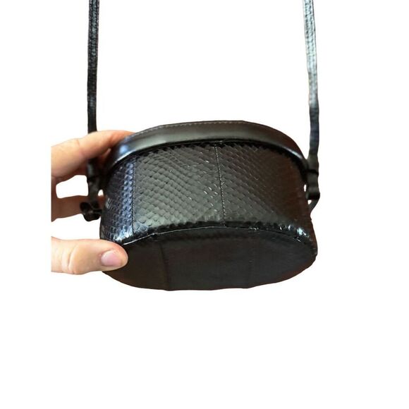 Women's Black Textured Semi-Circle Crossbody Purse - Picture 9 of 13